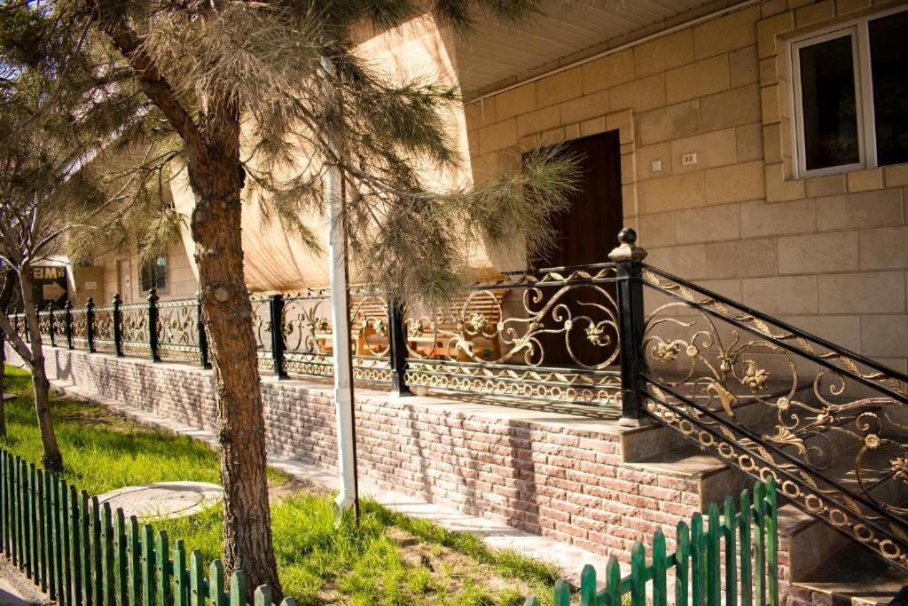 Galeon Hotel Bishkek Exteriör bild