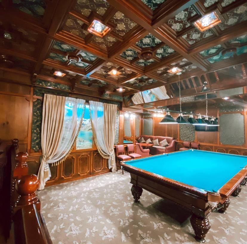 Galeon Hotel Bishkek Exteriör bild